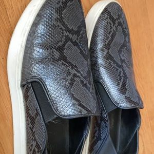 Vince Black/Silvery Gray Crocodile Loafers